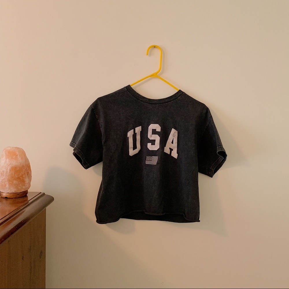 JG BRANDY MELVILLE Distressed Black USA w Flag Tee